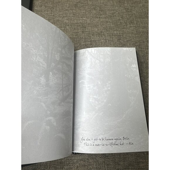 Stephenie Meyer Twilight Saga Journal Set With Decorative Tin Includes 3 Journa - Picture 9 of 16